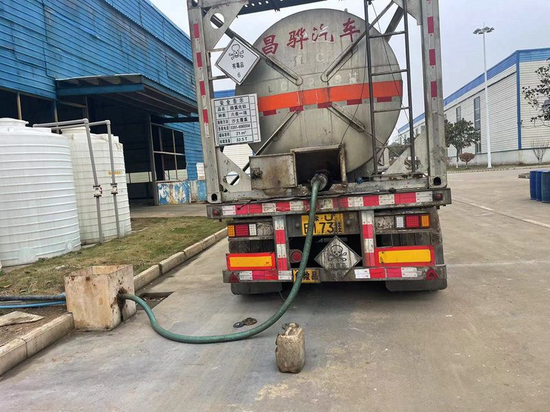 四氯化鈦裝卸車